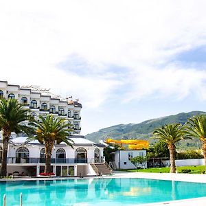 Serenita Beach Hotel